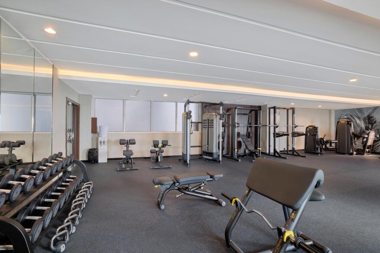Hotel Voco Al Khobar By Ihg Exterior foto The gym at the hotel