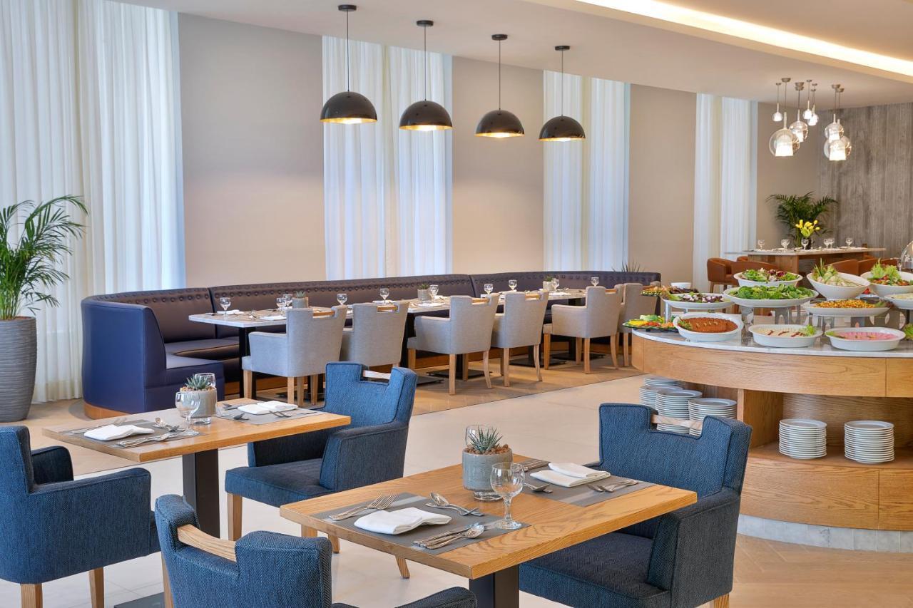 Hotel Voco Al Khobar By Ihg Exterior foto The restaurant